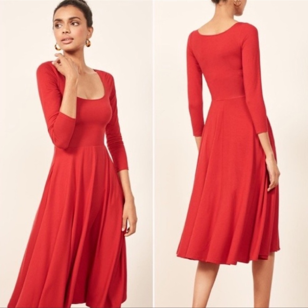 REFORMATION Scoop Neck Midi Length Dress
Size: L
